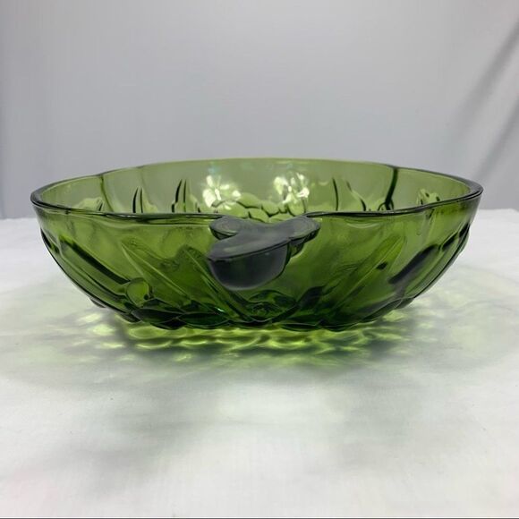 Vintage 1970’s Indiana Glass Avocado Green Grape Cluster Fruit Salad Bowl - Picture 6 of 12